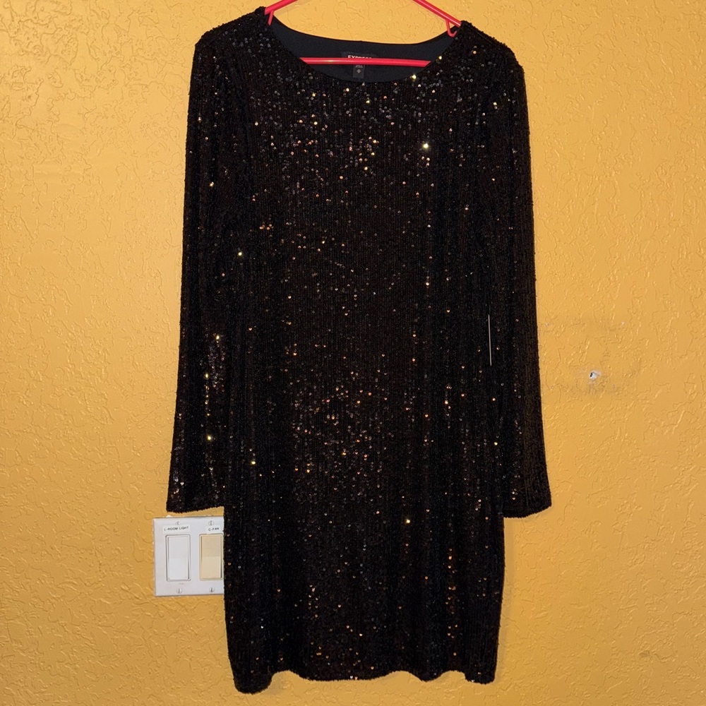 NWT Express Sequined Dress Black Long Sleeved Size M - Picture 2 of 11